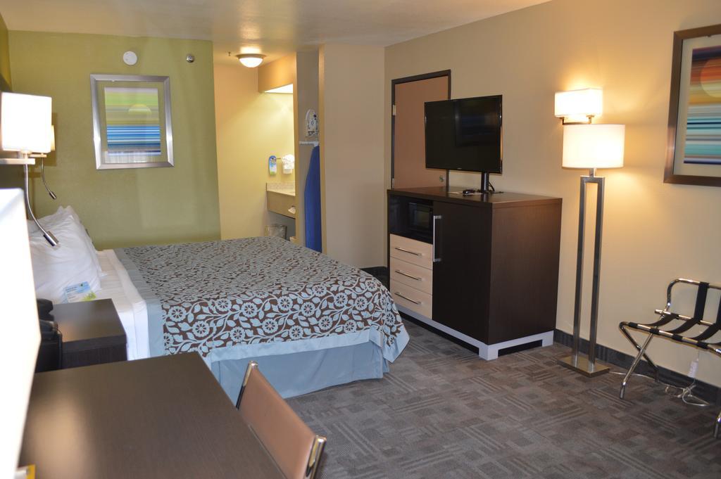 Days Inn By Wyndham Carlsbad Quarto foto
